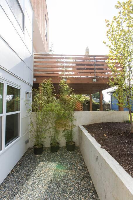 Leed Platinum Green Home Getaway Seattle Exterior foto